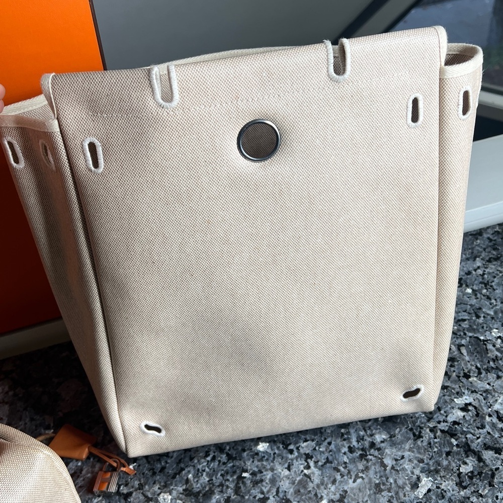 Hermès 39 Herbag Beige Toile Canvas Vache Hunter Leather Box, Dusters, Ribbons - Picture 9 of 16
